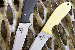 Hunter's scalpel in 2.5mm RWL34 steel and G10 handles